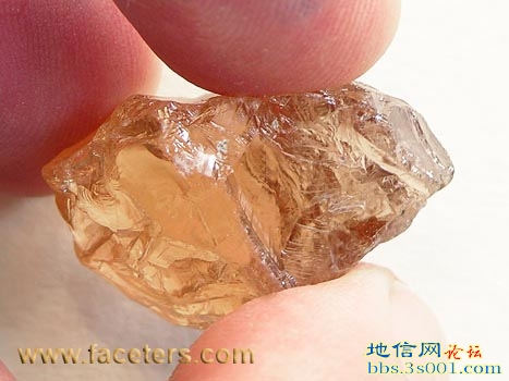 6638_zircon1a.jpg